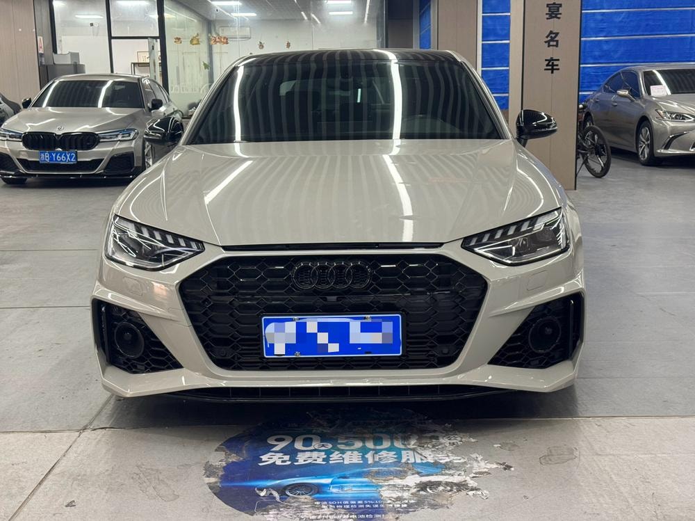 Audi A4L 2022 — фото автомобиля
