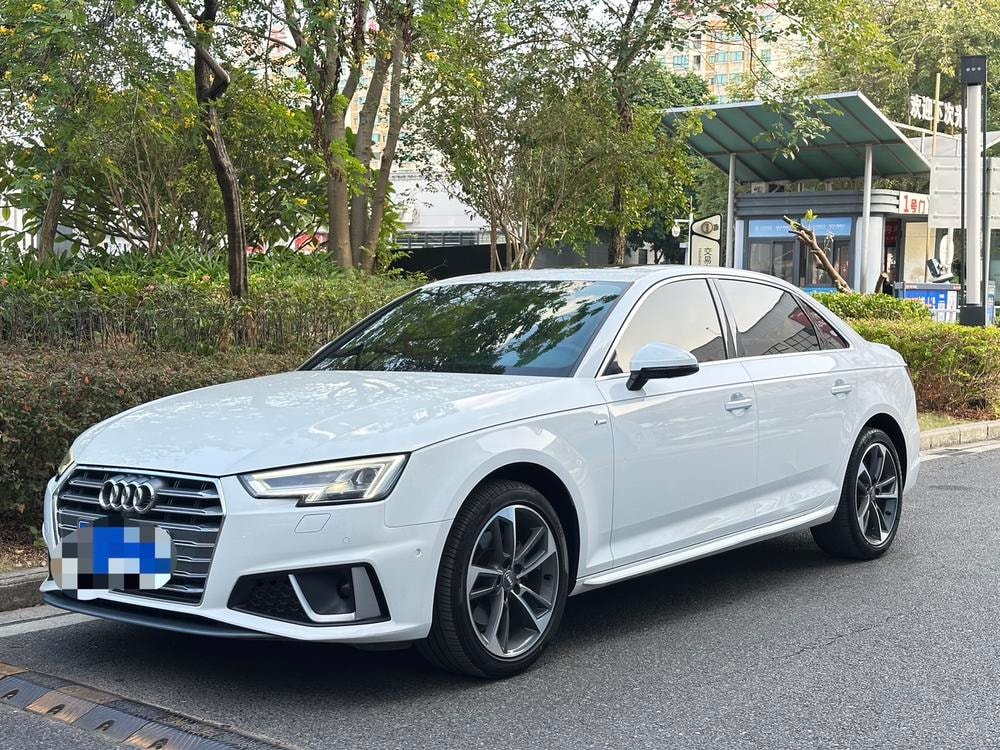 Audi A4L 2019 — фото автомобиля