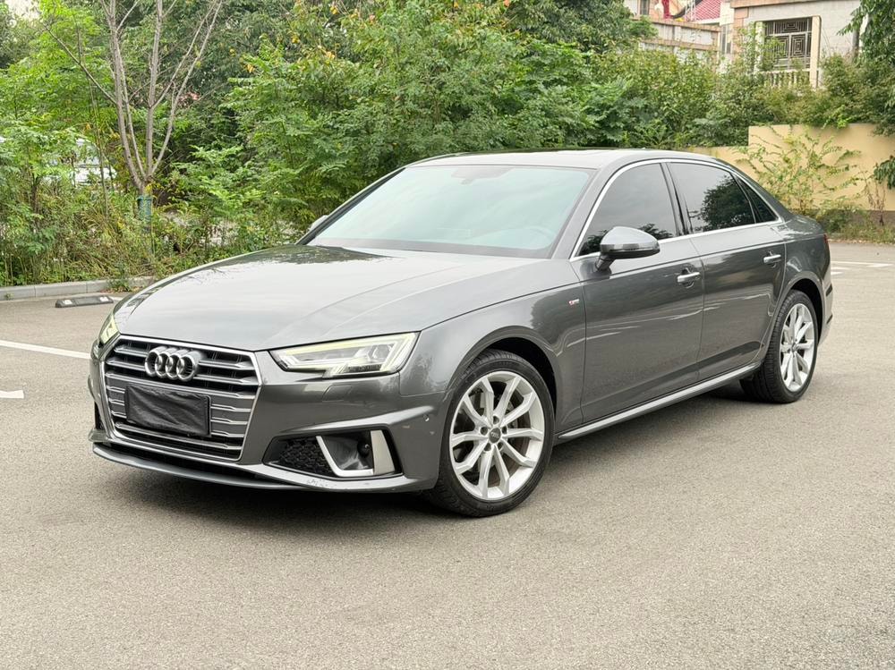 Audi A4L 2019 — фото автомобиля