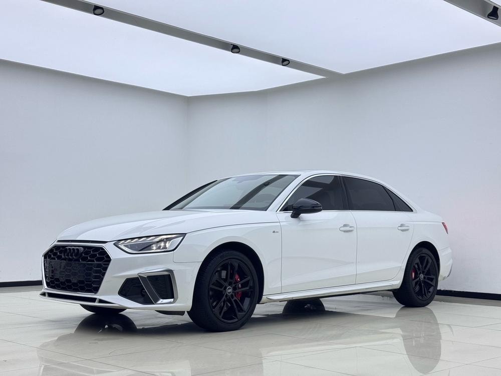 Audi A4L 2023 — фото автомобиля
