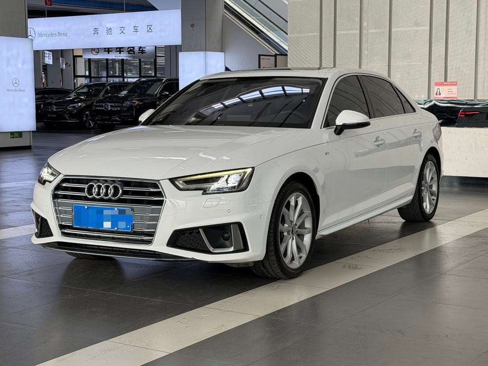 Audi A4L 2019 — фото автомобиля