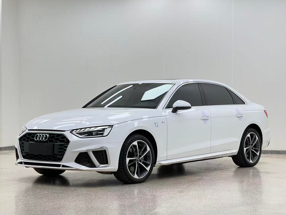 Audi A4L 2023 — фото автомобиля