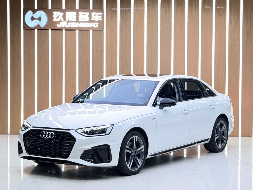 Audi A4L 2022 — фото автомобиля