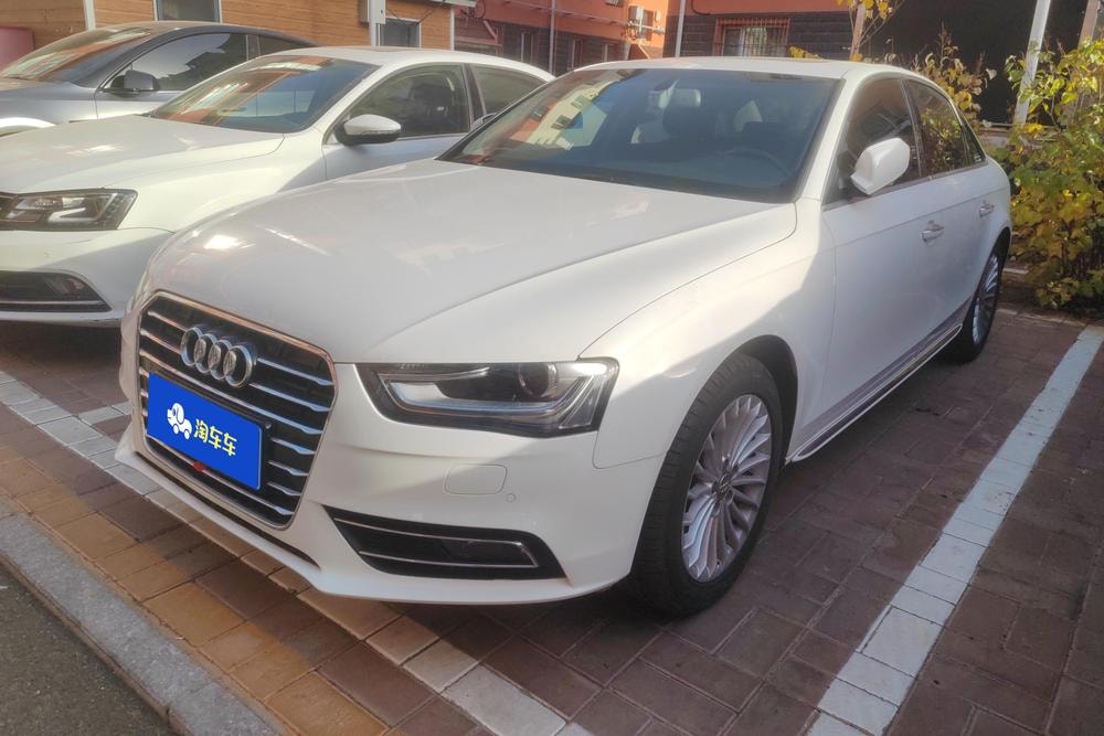 Audi A4L 2016 — фото автомобиля