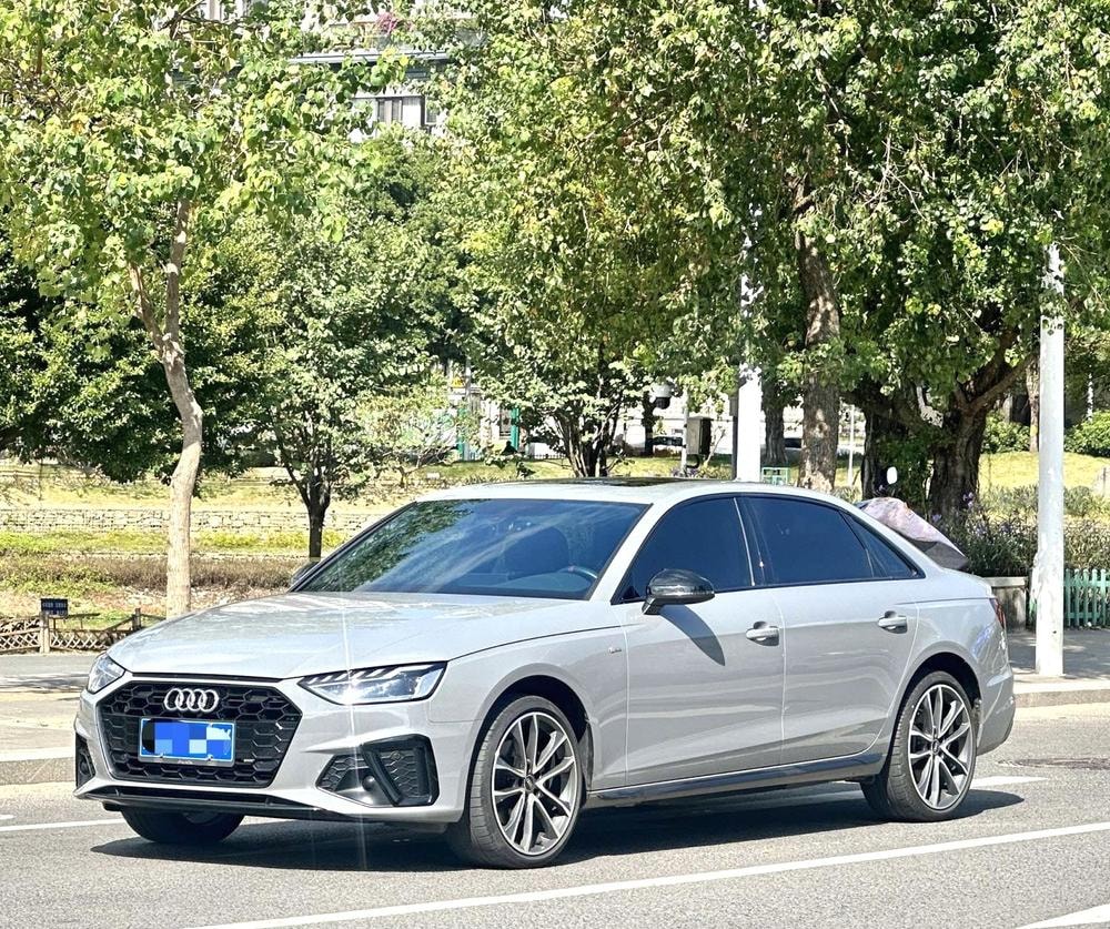 Audi A4L 2025 — фото автомобиля