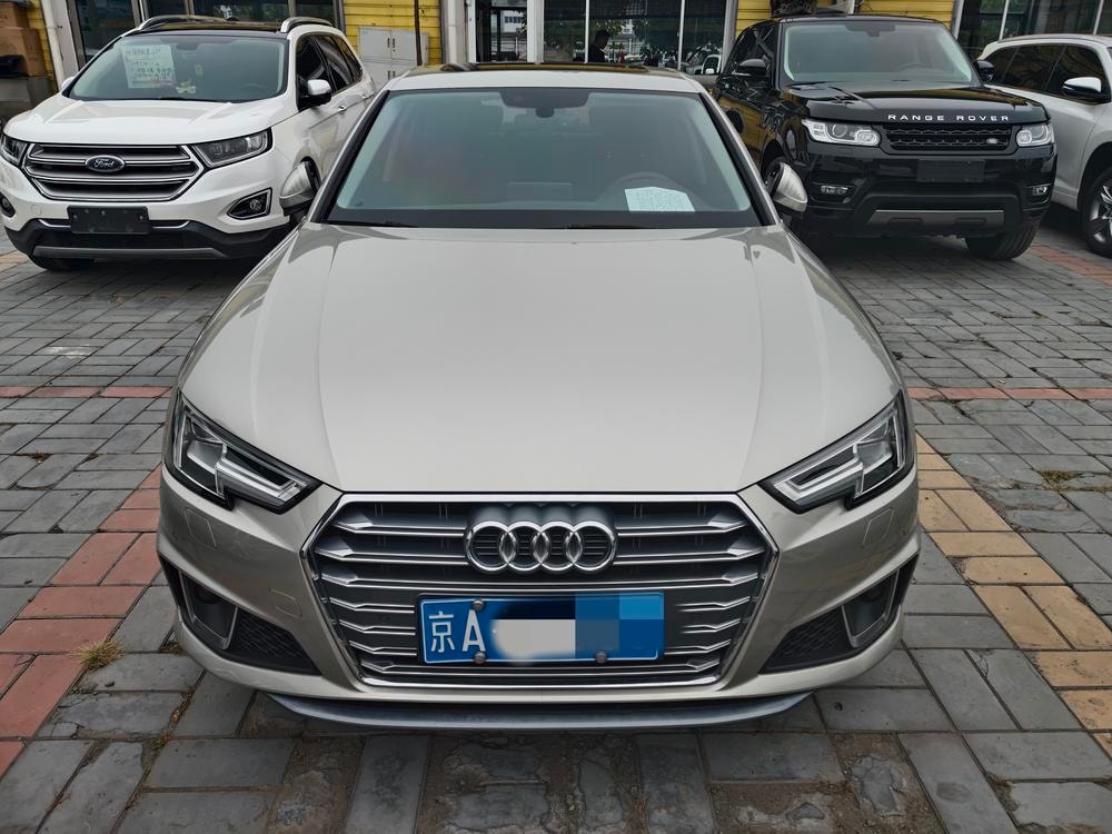 Audi A4L 2019 — фото автомобиля 1