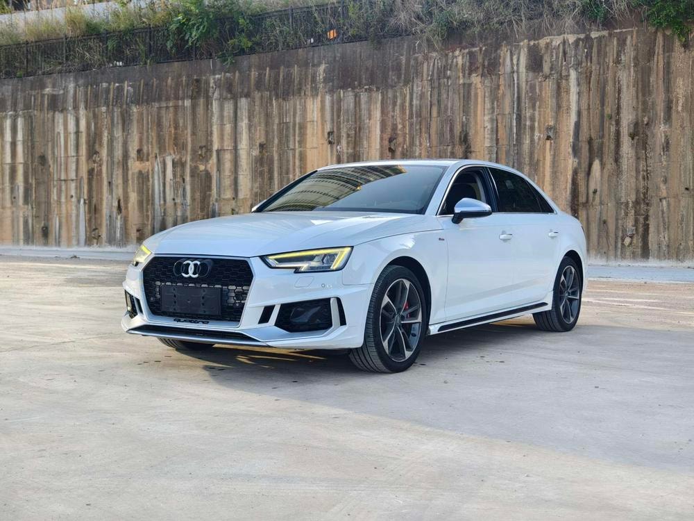 Audi A4L 2017 — фото автомобиля