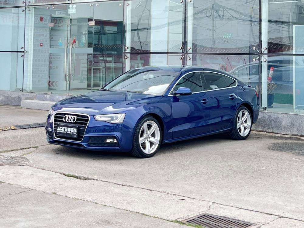 Audi A5 2016 — фото автомобиля