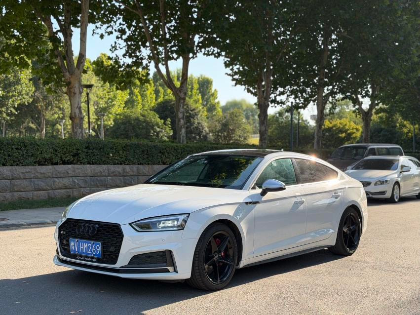 Audi A5 2019 — фото автомобиля