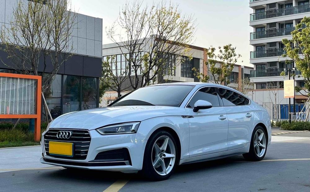 Audi A5 2019 — фото автомобиля 1