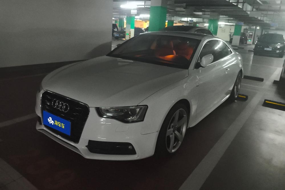 Audi A5 2013 — фото автомобиля