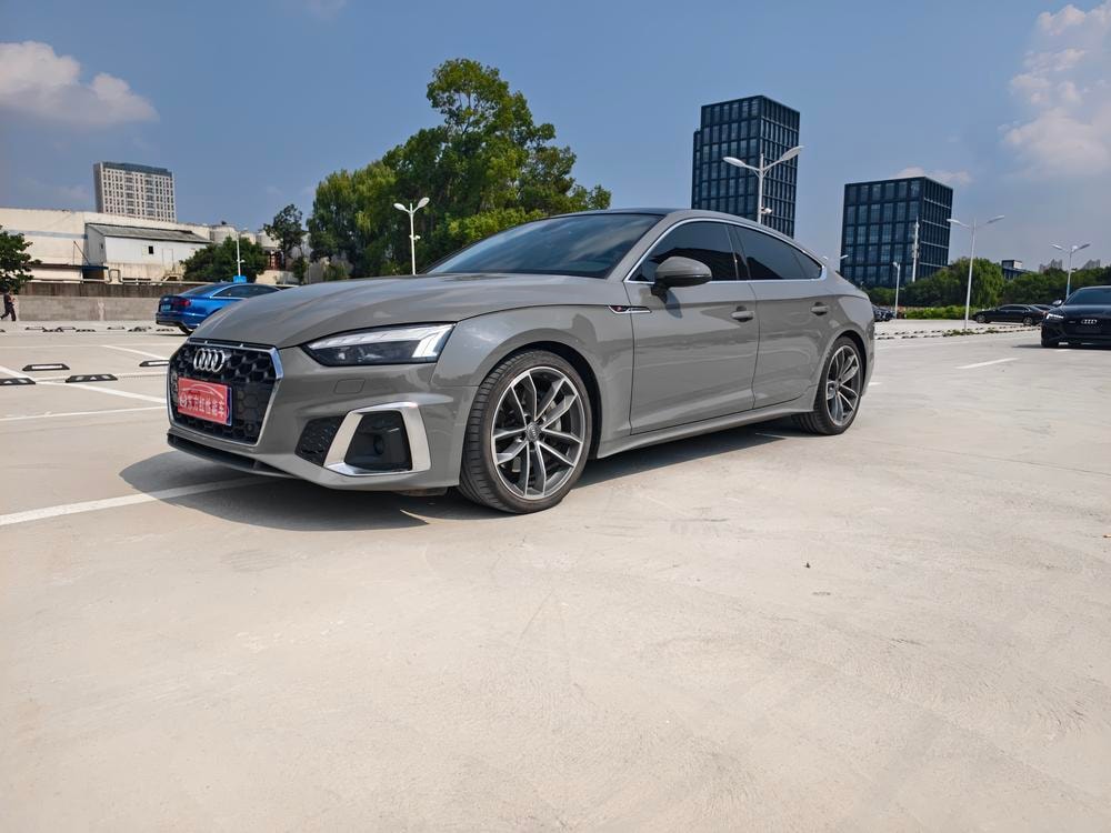 Audi A5 2021 — фото автомобиля 1