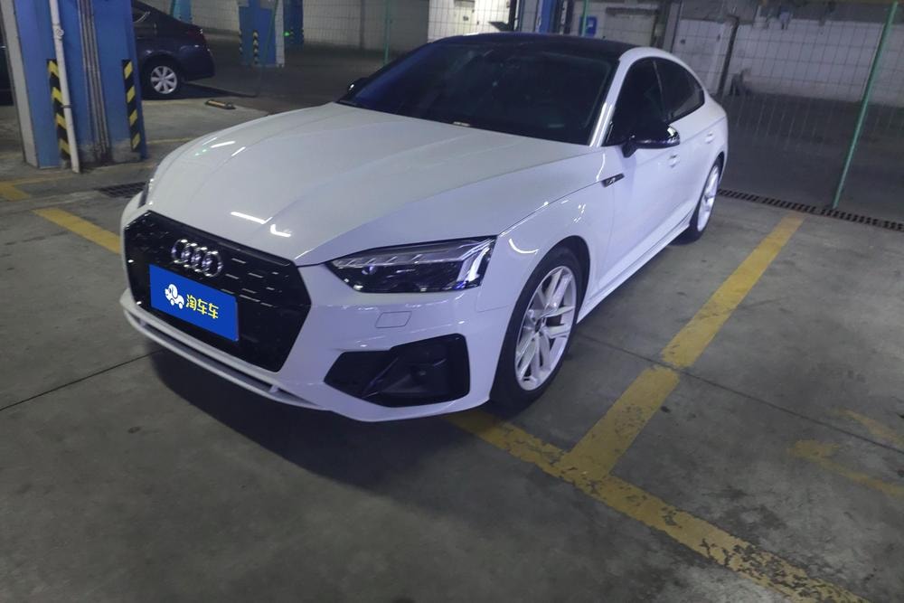 Audi A5 2025 — фото автомобиля