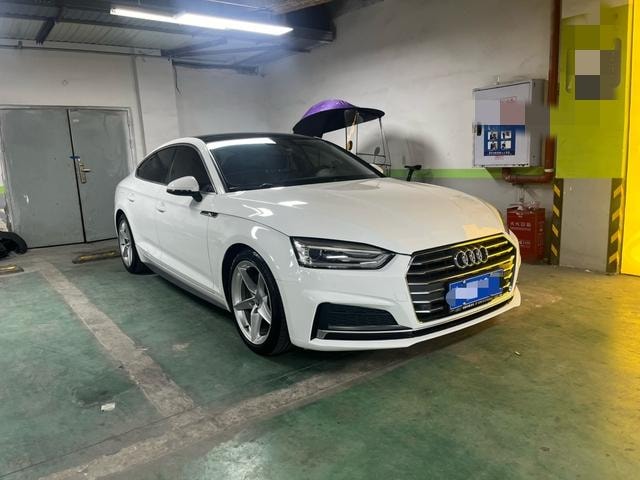 Audi A5 2017 — фото автомобиля