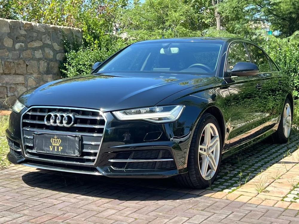 Audi A6L 2018 — фото автомобиля