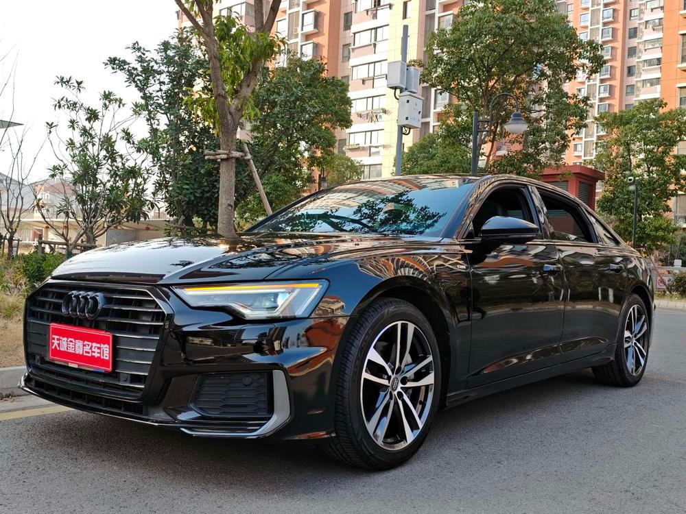 Audi A6L 2020 — фото автомобиля 1