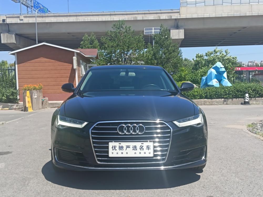 Audi A6L 2018 — фото автомобиля 1