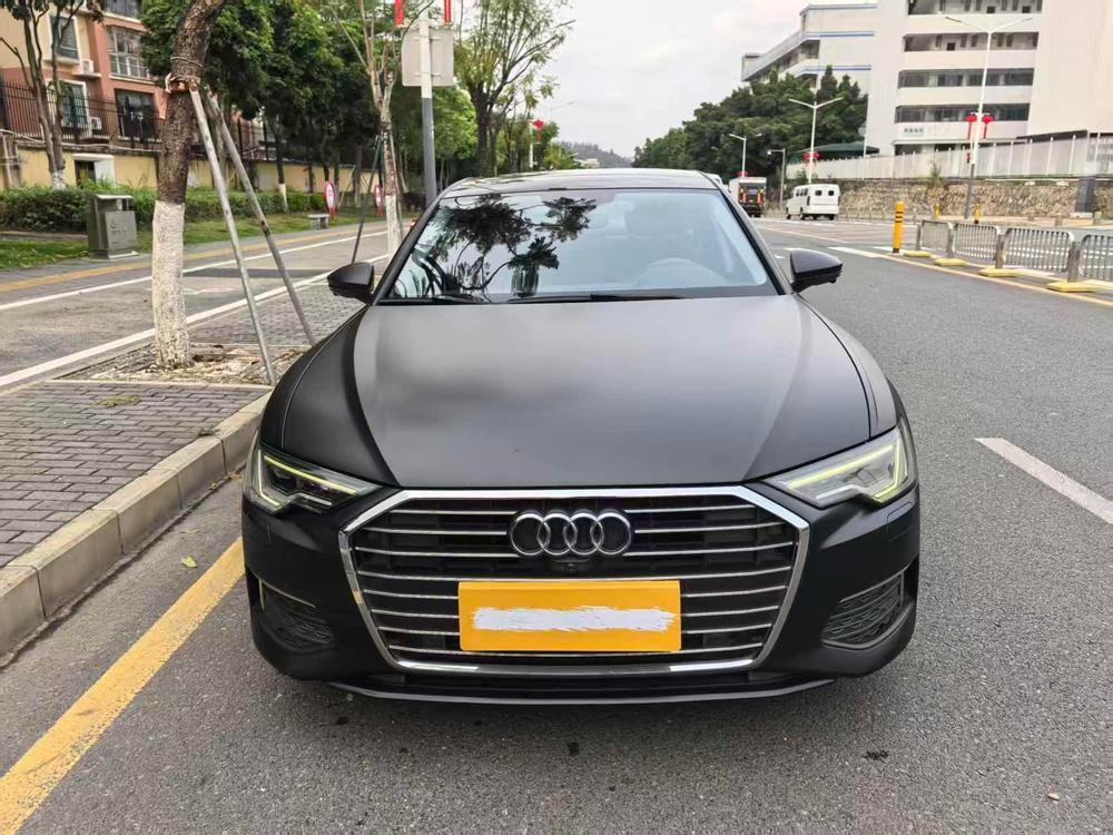 Audi A6L 2019 — фото автомобиля 1