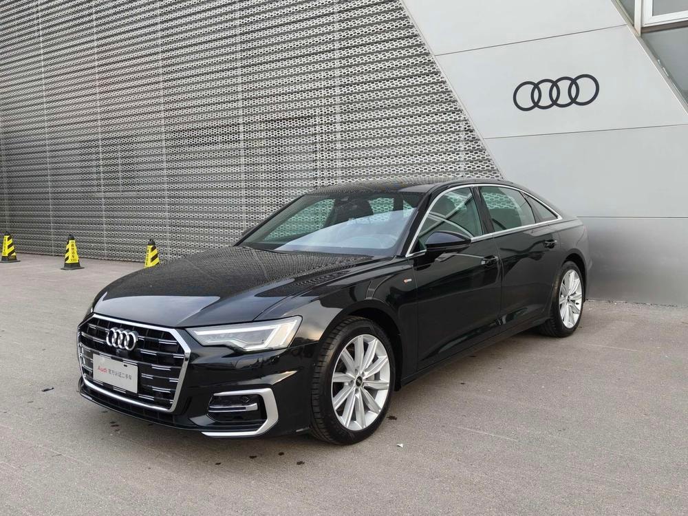 Audi A6L 2021 — фото автомобиля