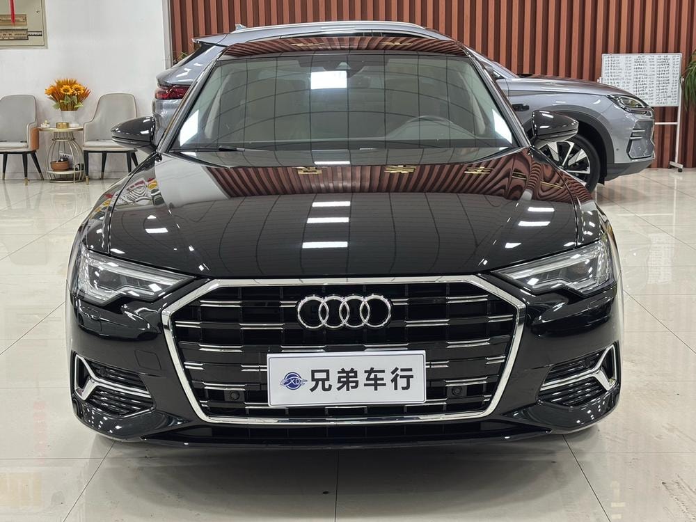 Audi A6L 2022 — фото автомобиля