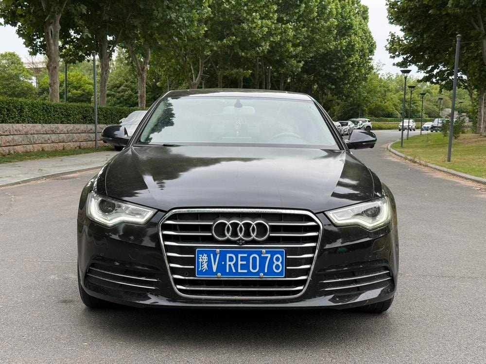 Audi A6L 2012 — фото автомобиля