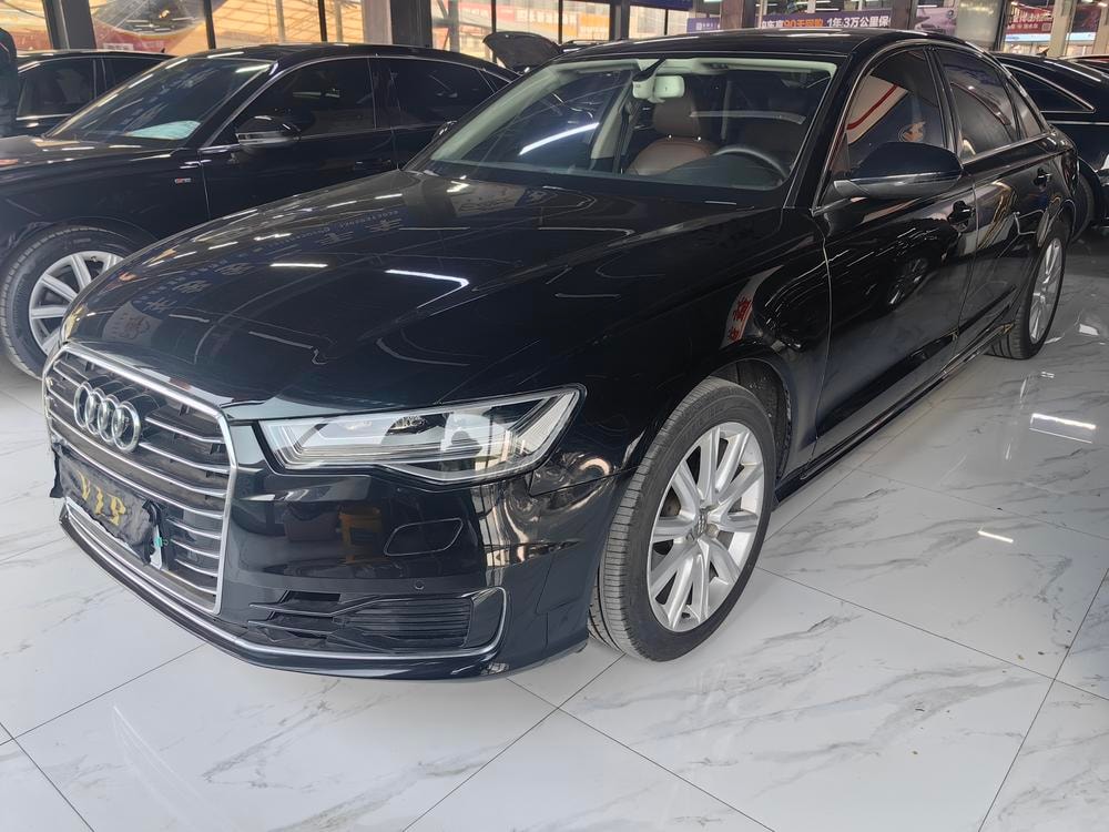 Audi A6L 2018 — фото автомобиля