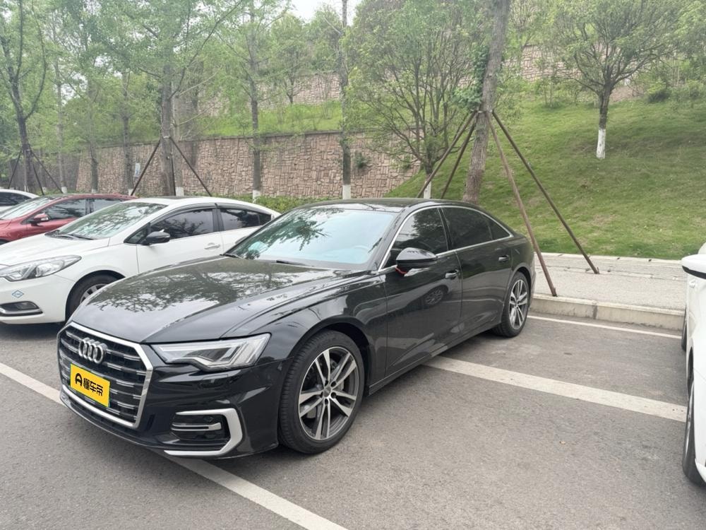 Audi A6L 2023 — фото автомобиля