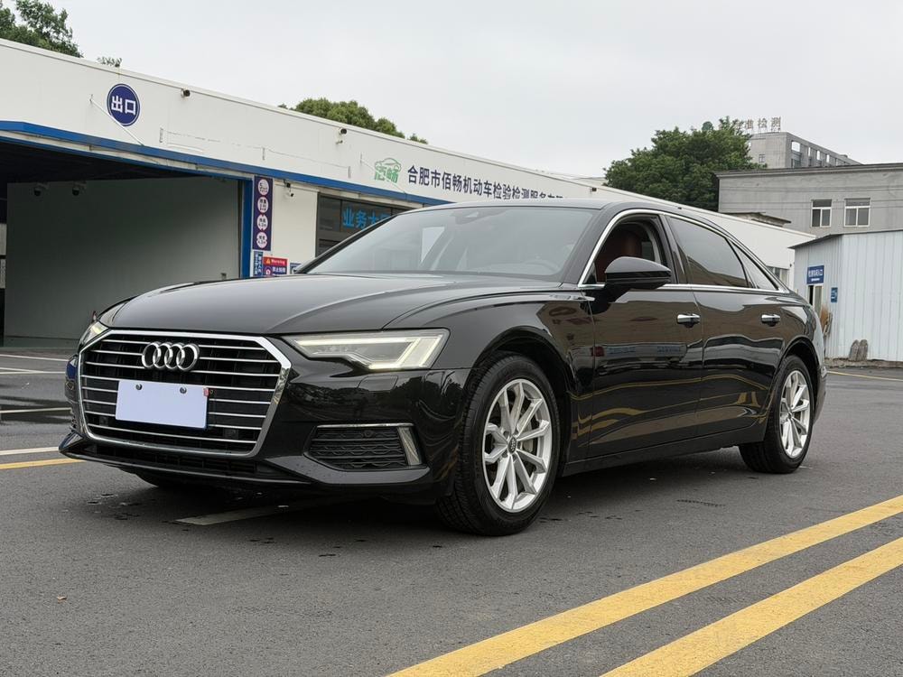 Audi A6L 2020 — фото автомобиля