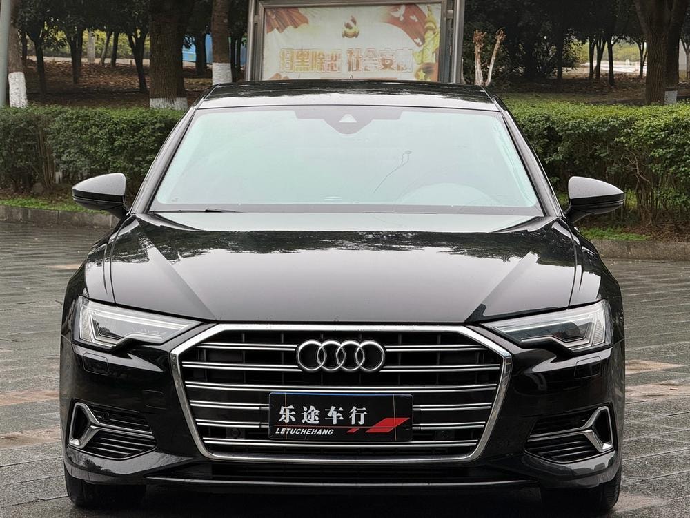Audi A6L 2023 — фото автомобиля