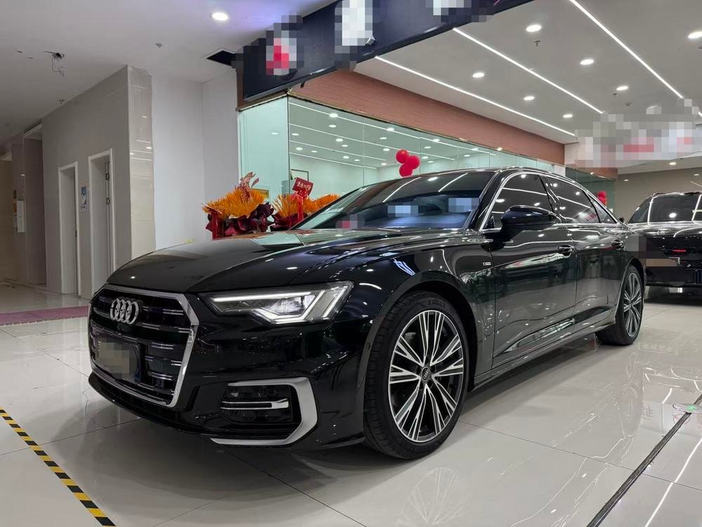 Audi A6L 2023 — фото автомобиля