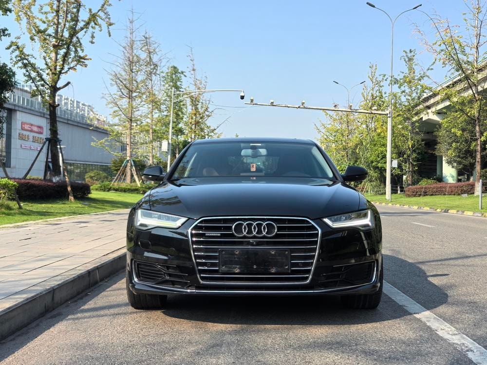 Audi A6L 2017 — фото автомобиля