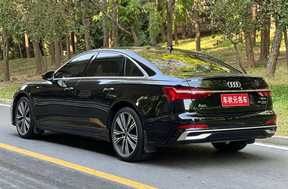 Audi A6L 2024 — фото автомобиля 1