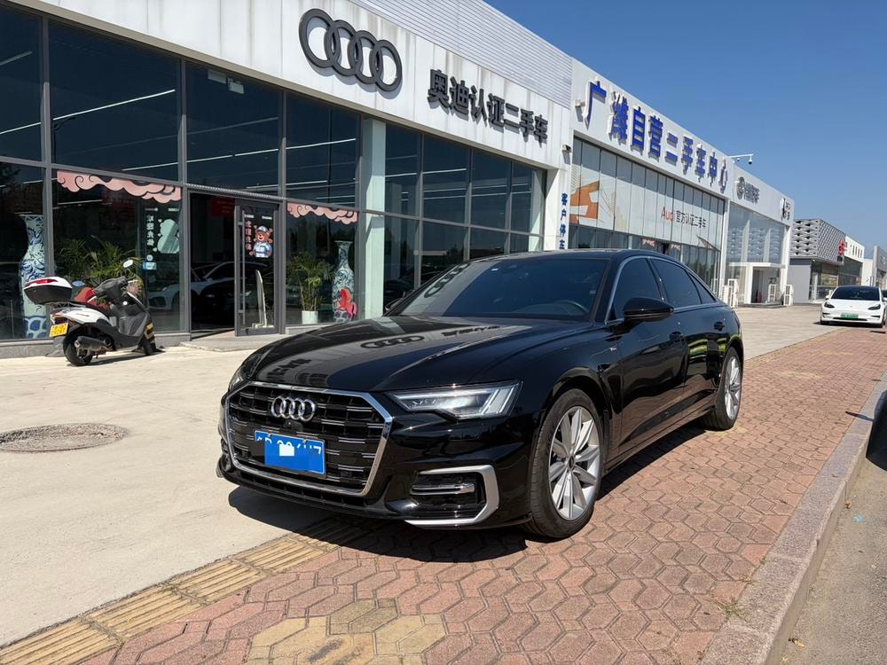 Audi A6L 2024 — фото автомобиля