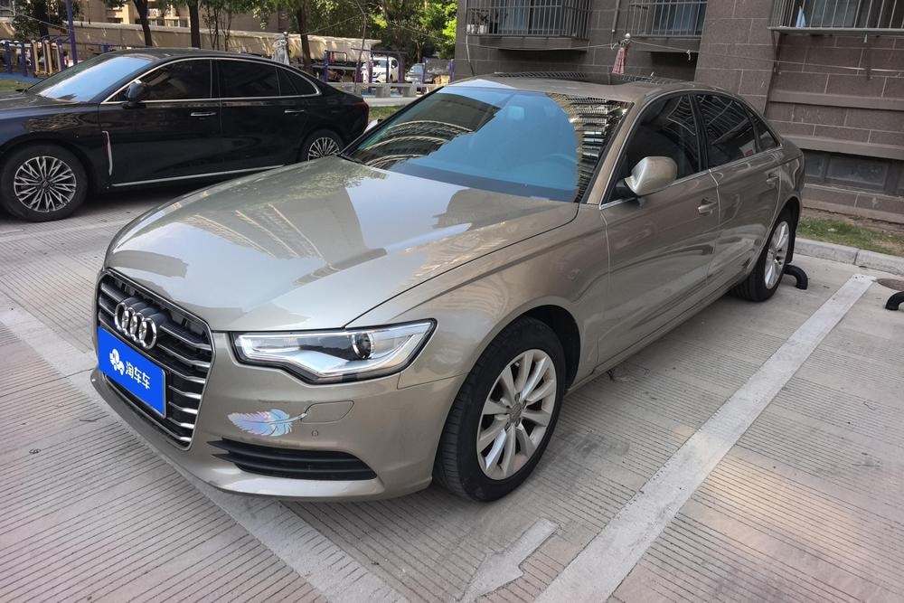 Audi A6L 2014 — фото автомобиля