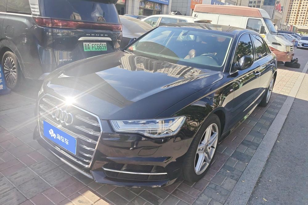 Audi A6L 2018 — фото автомобиля 1