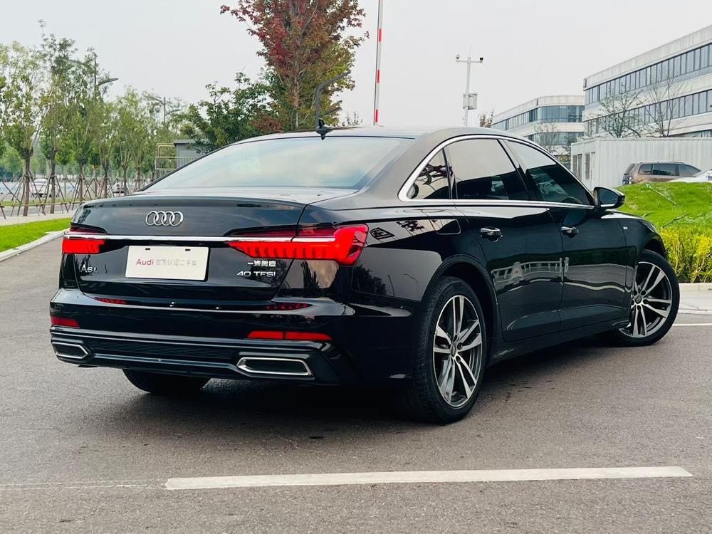 Audi A6L 2021 — фото автомобиля