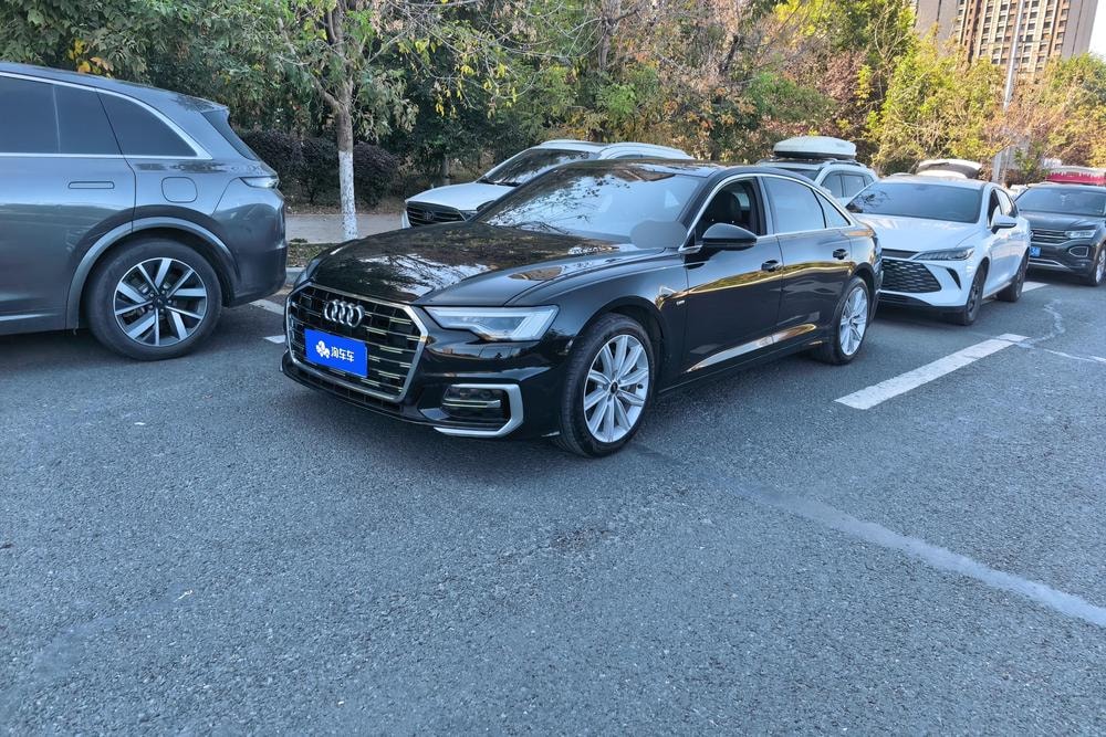 Audi A6L 2022 — фото автомобиля