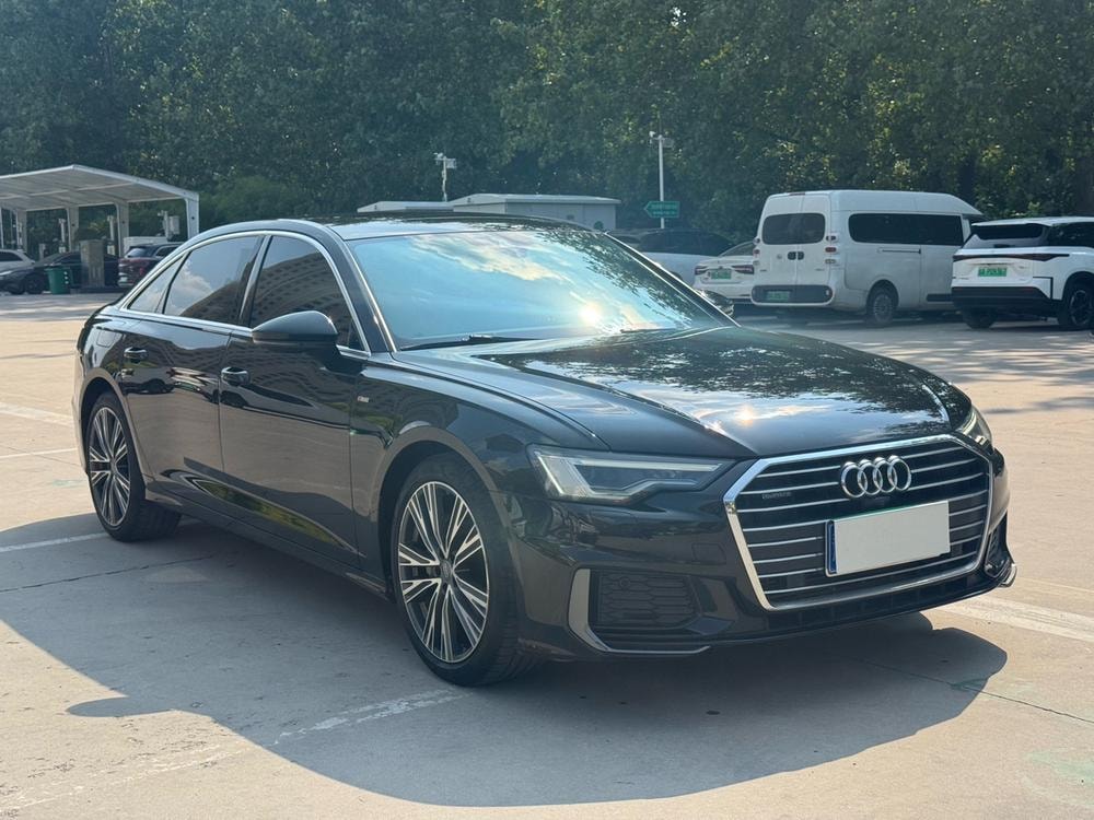 Audi A6L 2021 — фото автомобиля 1