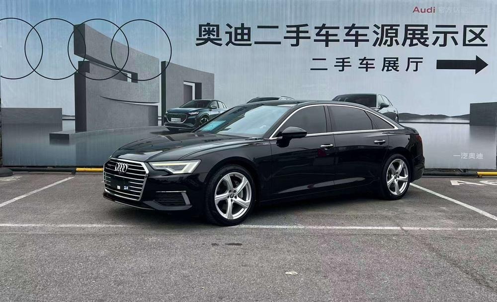 Audi A6L 2021 — фото автомобиля 1