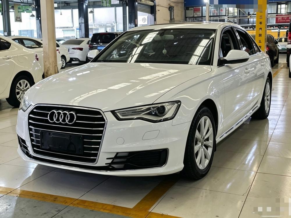 Audi A6L 2017 — фото автомобиля 1