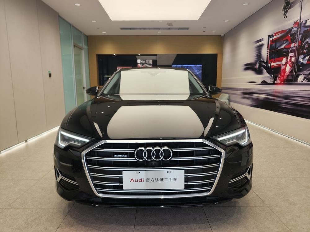 Audi A6L 2023 — фото автомобиля