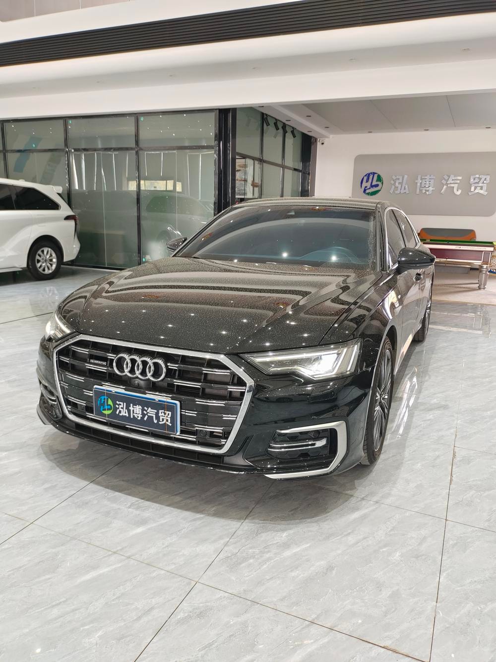 Audi A6L 2024 — фото автомобиля
