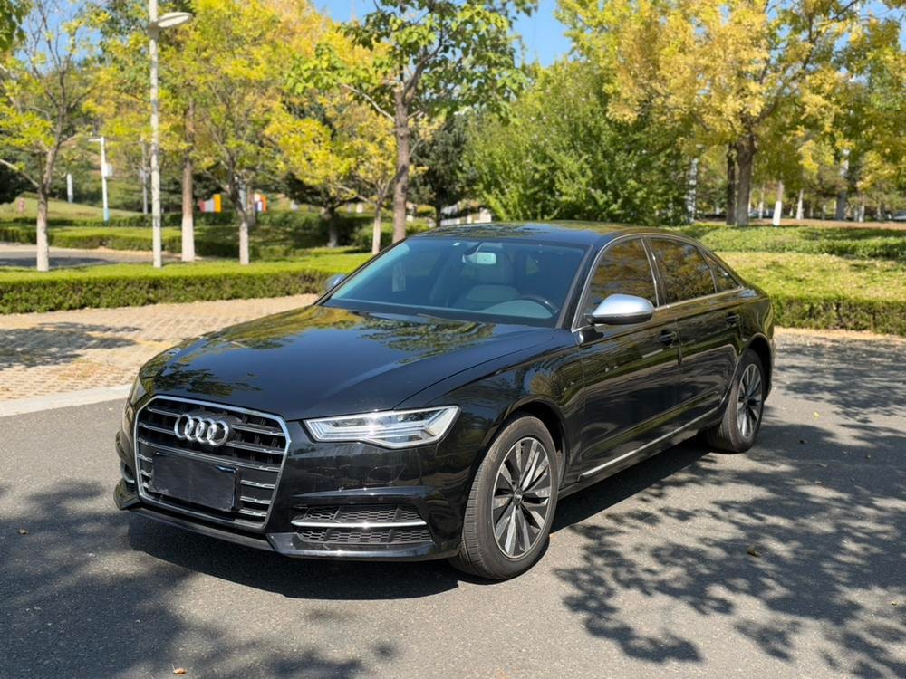 Audi A6L 2012 — фото автомобиля