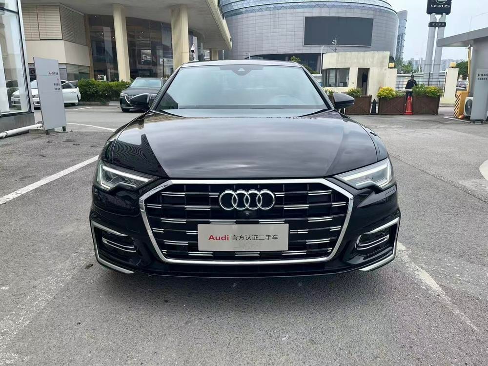Audi A6L 2024 — фото автомобиля