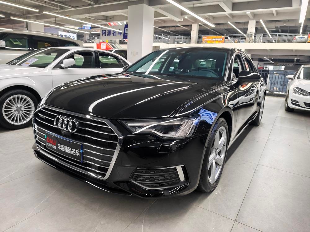 Audi A6L 2022 — фото автомобиля