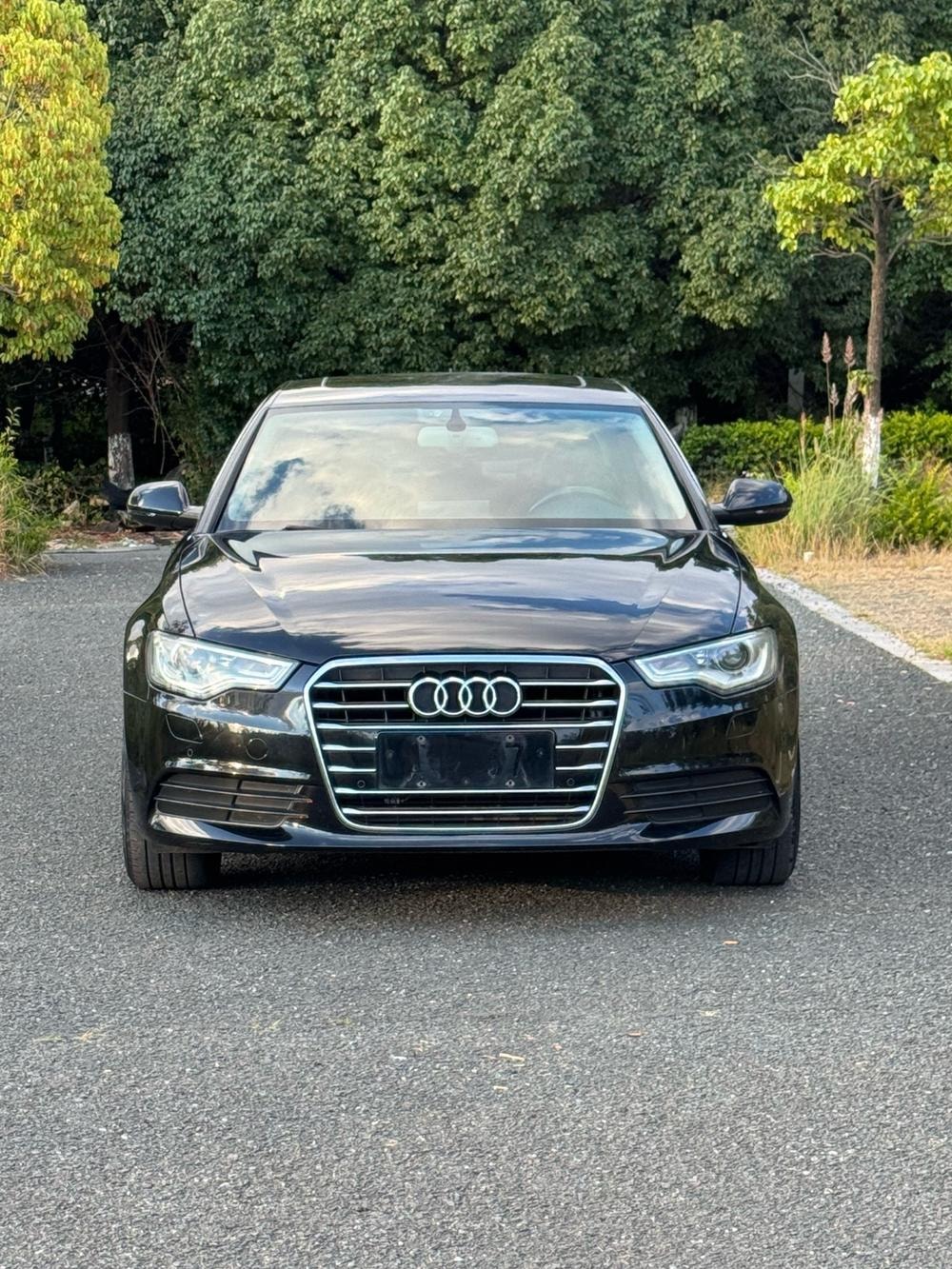 Audi A6L 2014 — фото автомобиля 1