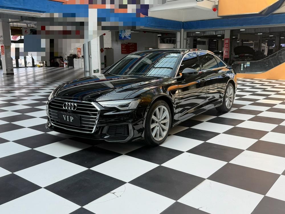 Audi A6L 2021 — фото автомобиля 1