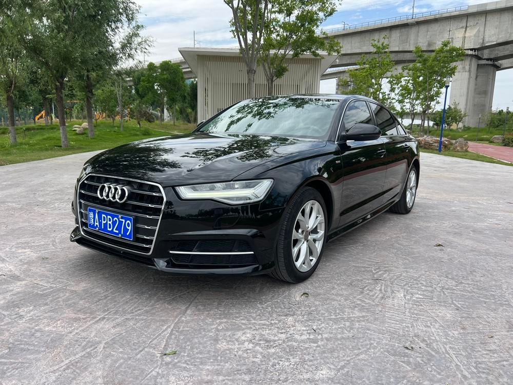 Audi A6L 2018 — фото автомобиля 1