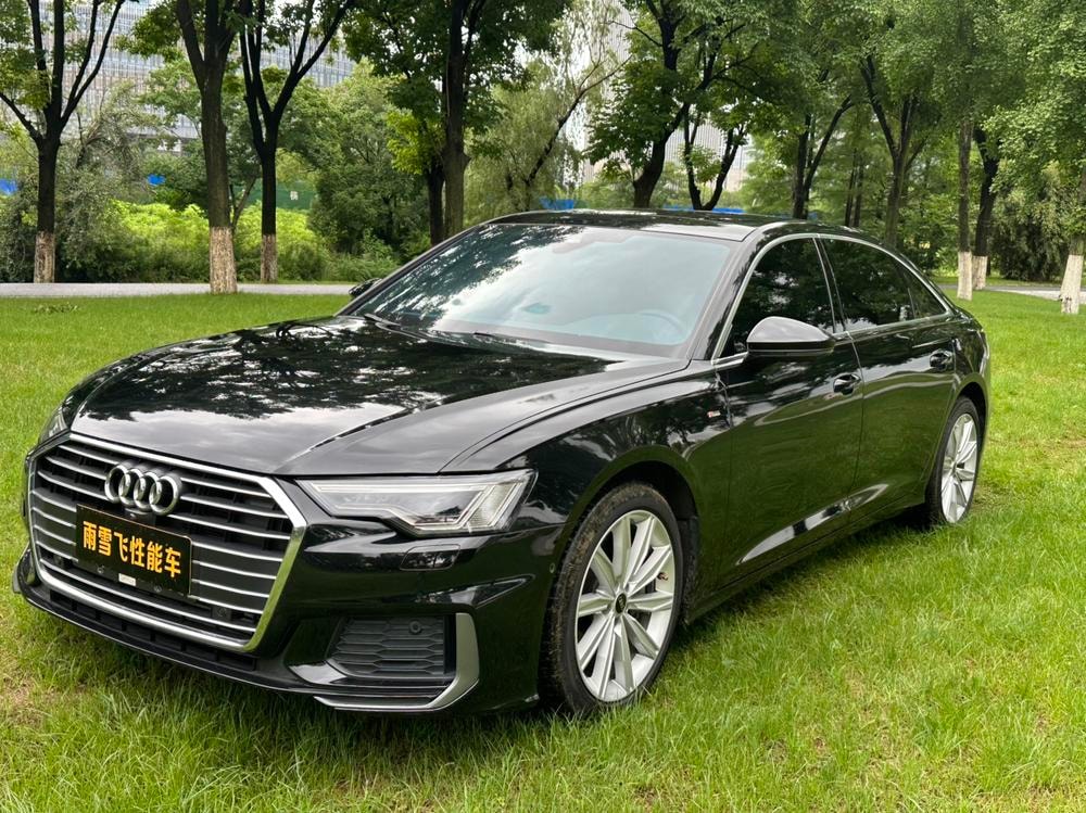 Audi A6L 2022 — фото автомобиля 1