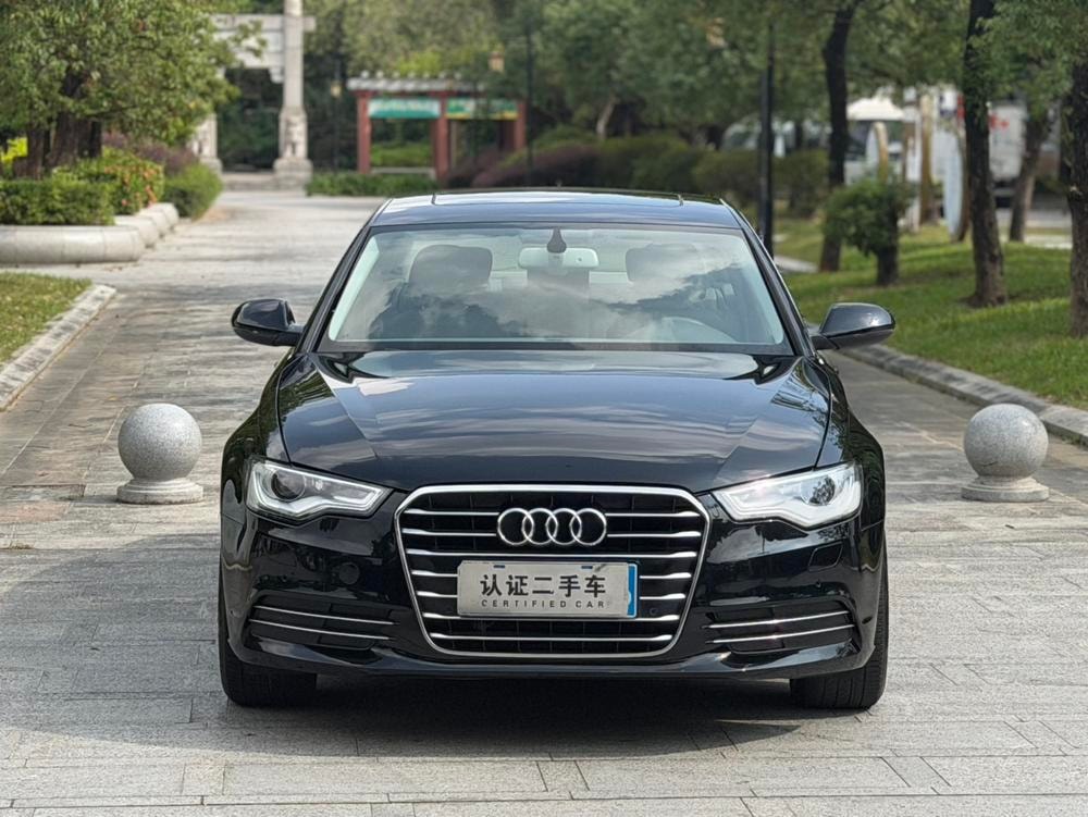 Audi A6L 2012 — фото автомобиля